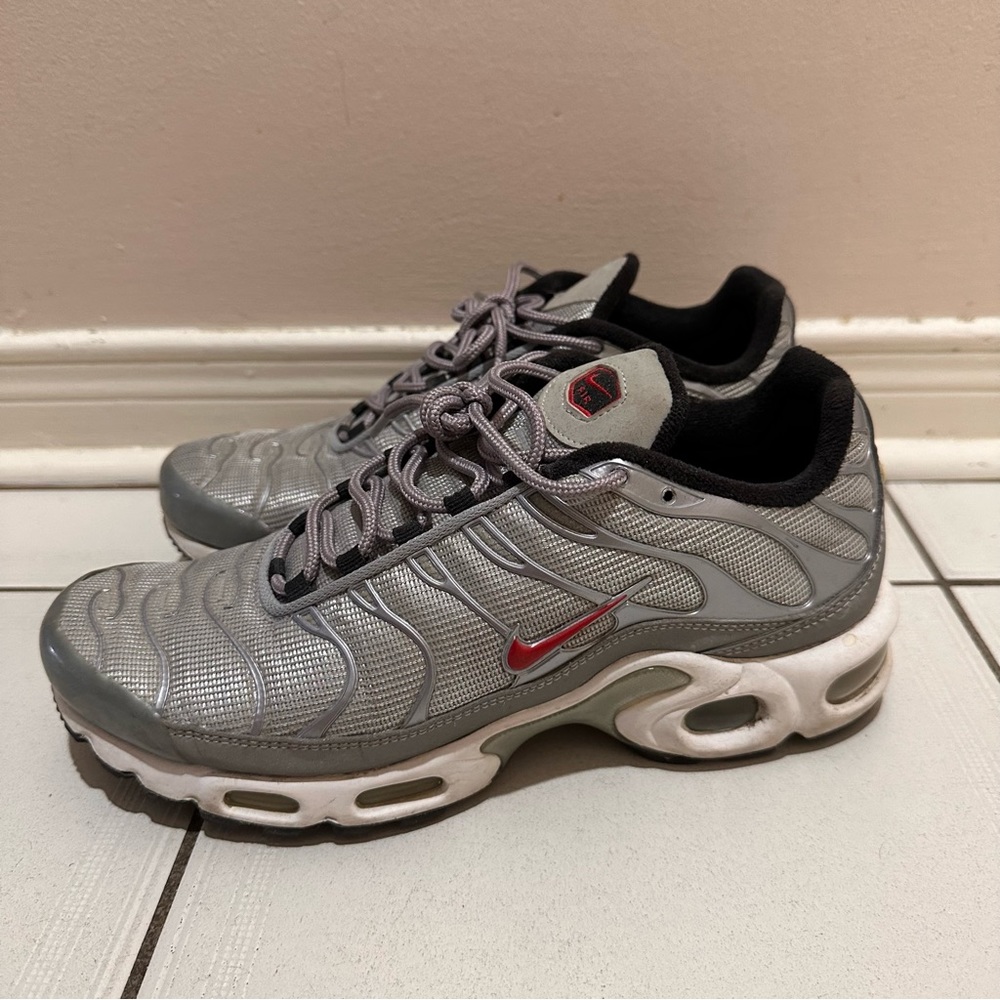 Nike Air Max Plus Silver bullet size 8 womens